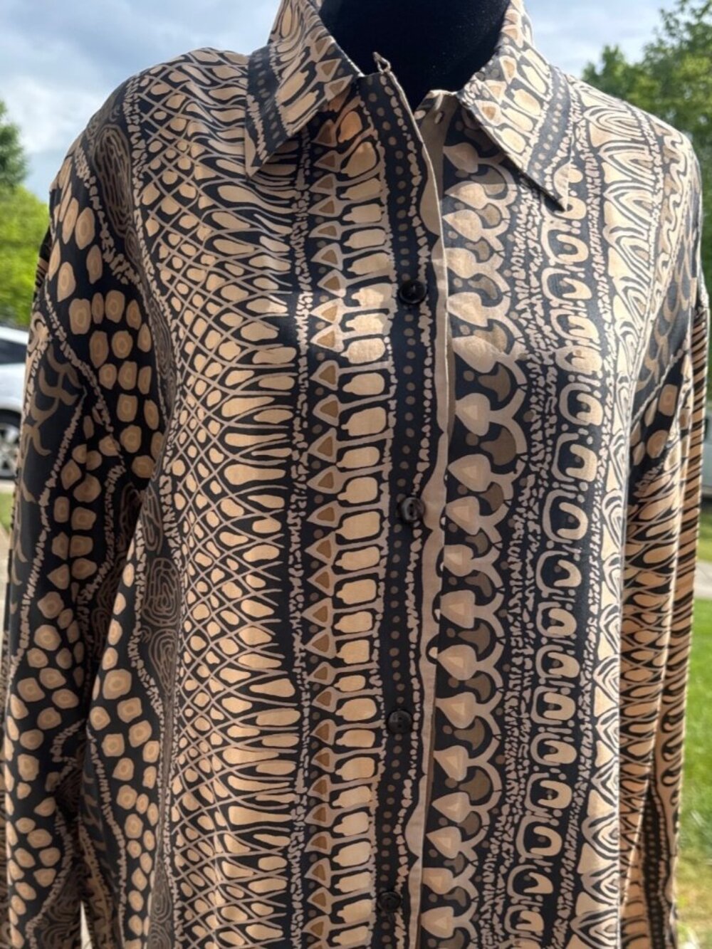 Vintage Stunt Collections 100% silk Blouse Tribal Print Button Up Large